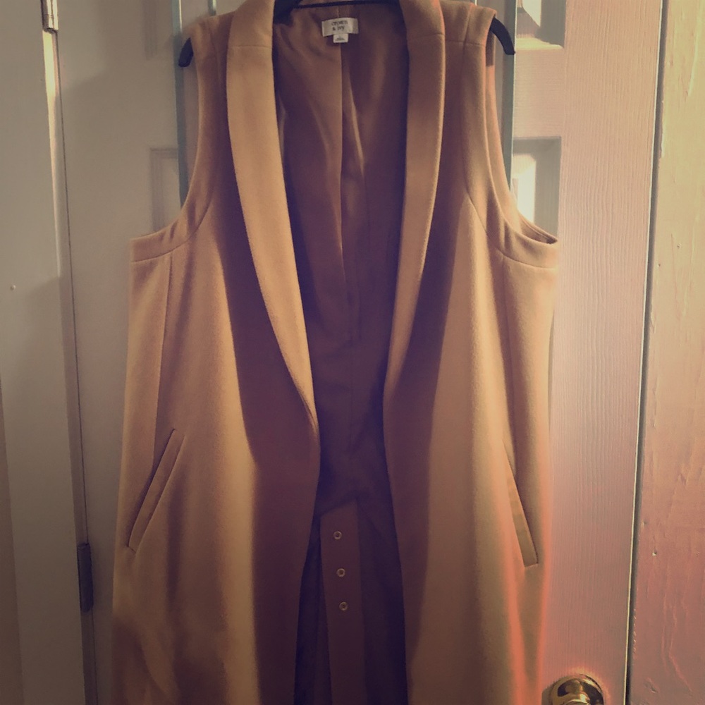 Wool sleeveless duster